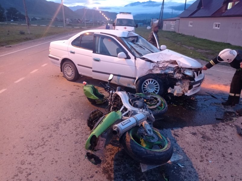 В Онгудае в результате столкновения автомобиля с мотоциклом, погиб местный житель